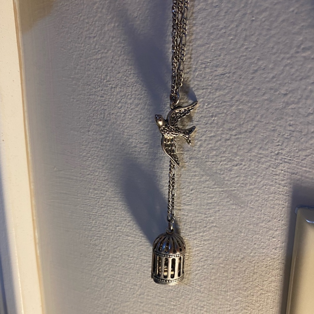 Couple long necklaces and short necklaces - Picture 3 of 10